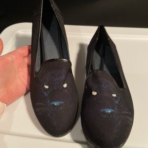 YRU Panther Flats size 10